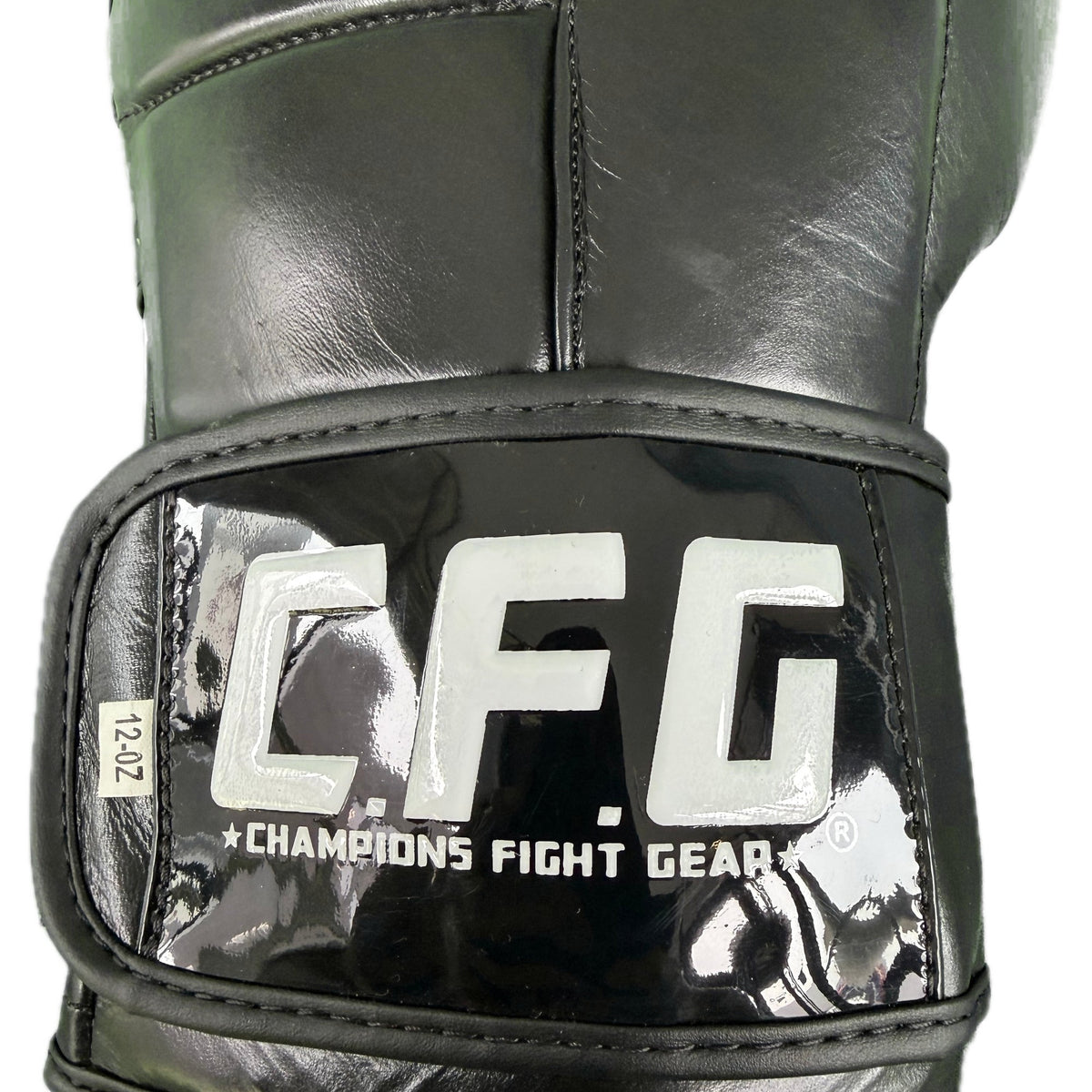 CFG Muay Thai bokshandschoenen, kleur Zwart, detail logo
